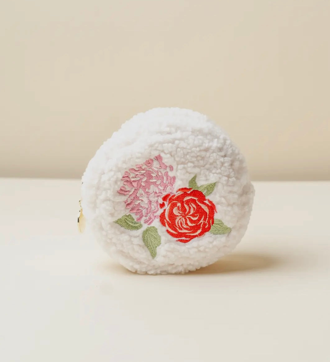 Circle Roses Teddy Pouch