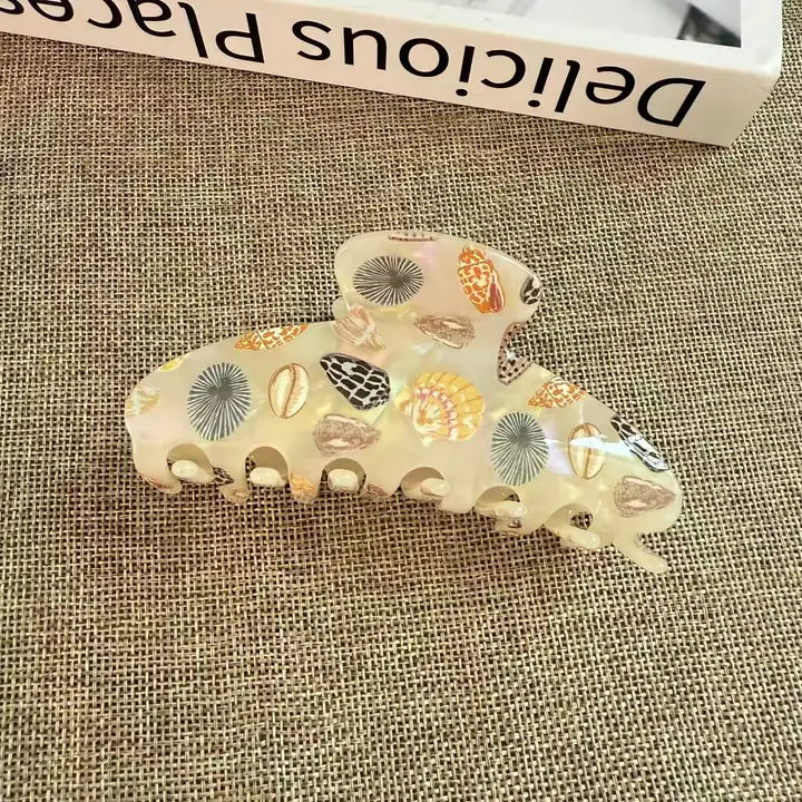Chic Seashell Claw Clip