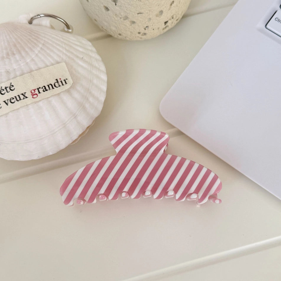 Glossy Diagonal Stripe Claw Clip