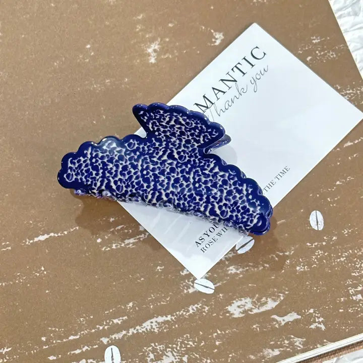 Wave Edged Tie Dye Claw Clip
