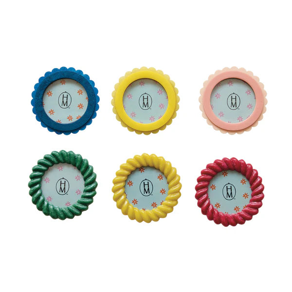 Scallop/Twisted Round Frame