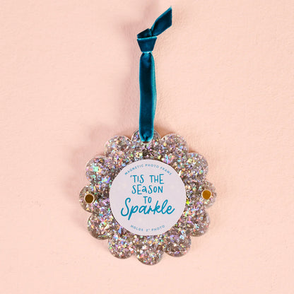 Scalloped Round Picture Ornament