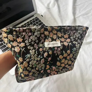 Retro Floral Makeup Bag