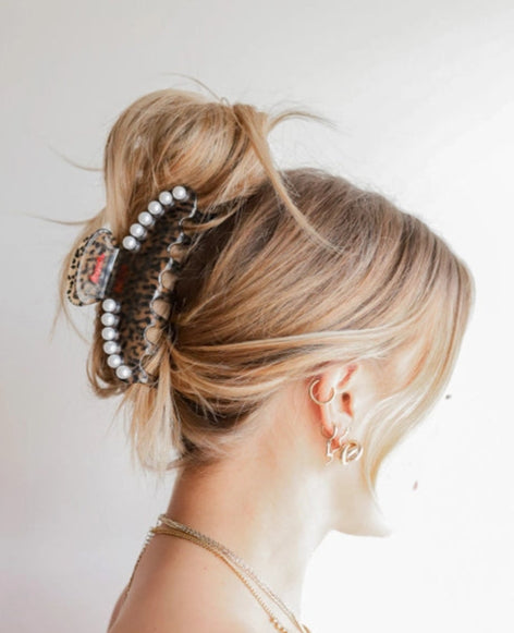 Love In The Air Claw Clip