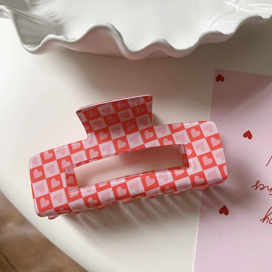 Plaid heart claw clip