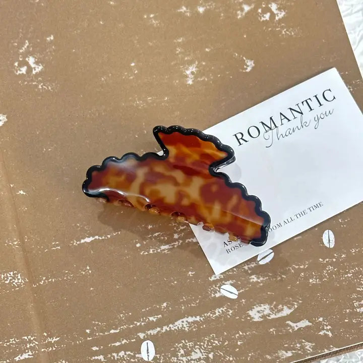 Wave Edged Tie Dye Claw Clip