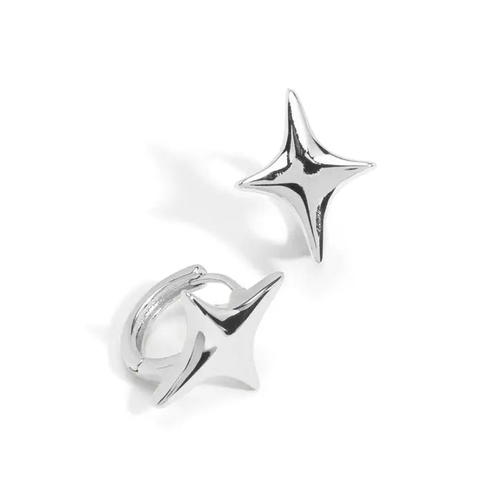 Sculpted Star Huggie