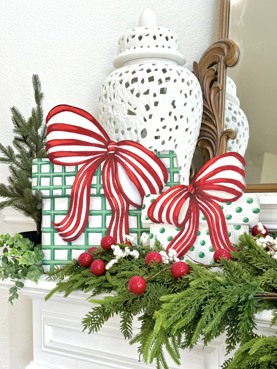 Modern Gift Box Stake