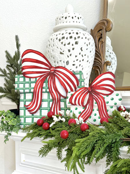 Modern Gift Box Stake
