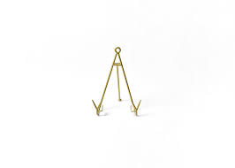 Gold Med Flare Plate Stand