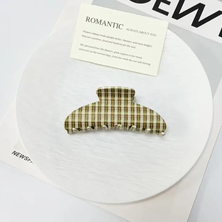 Vintage Plaid Pattern Claw Clip