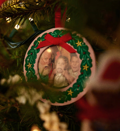 Wreath Embroidered Frame Ornament